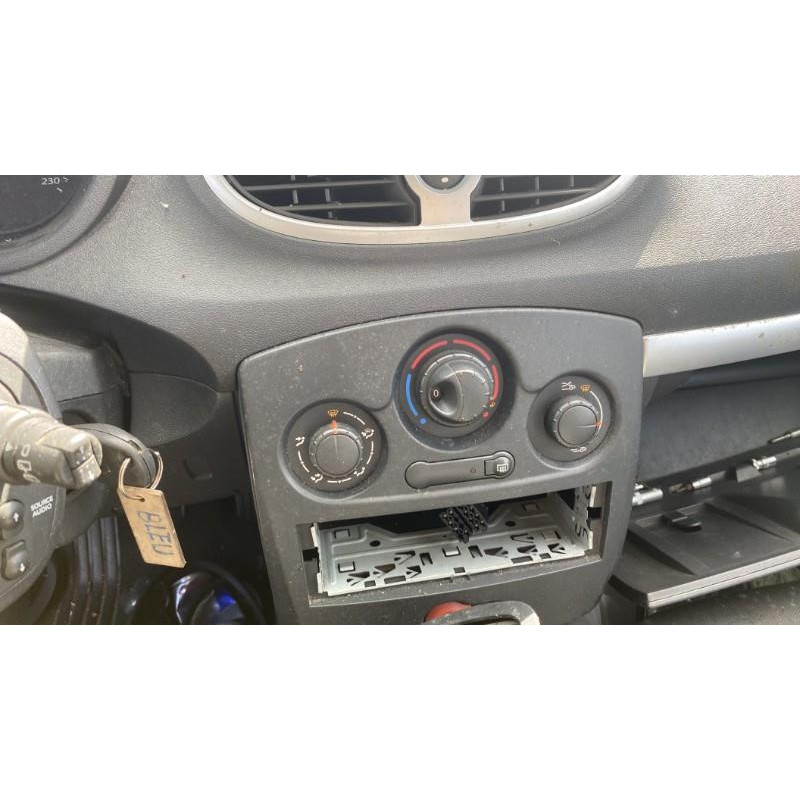 Boitier UCH RENAULT CLIO 3 Photo n°10