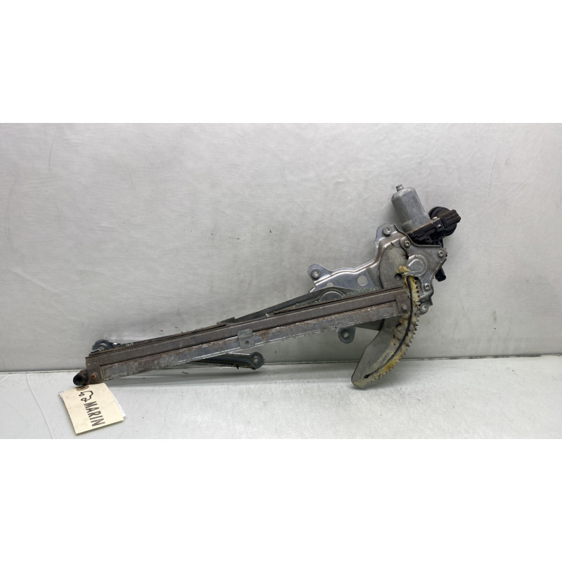 Leve vitre electrique avant droit SUZUKI SWIFT 3 Photo n°1