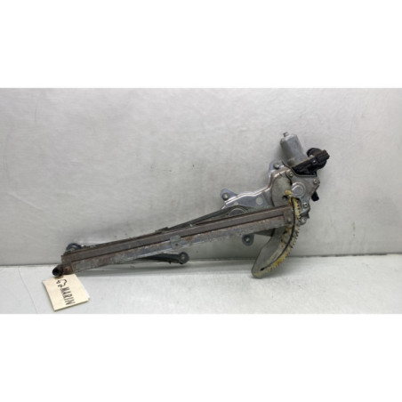 Leve vitre electrique avant droit SUZUKI SWIFT 3 Photo n°1