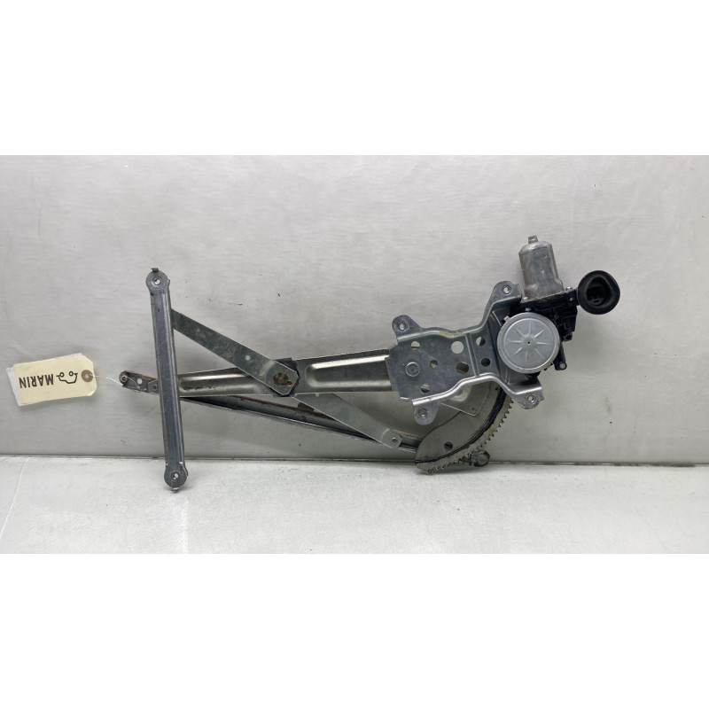 Leve vitre electrique avant gauche SUZUKI SWIFT 3 Photo n°1