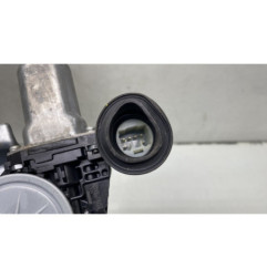 Leve vitre electrique avant gauche SUZUKI SWIFT 3