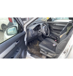 Leve vitre electrique avant gauche SUZUKI SWIFT 3