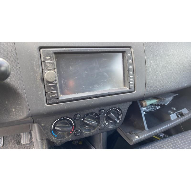 Leve vitre electrique avant gauche SUZUKI SWIFT 3 Photo n°16