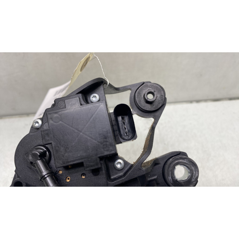 Moteur essuie glace arriere VOLKSWAGEN GOLF PLUS Photo n°3