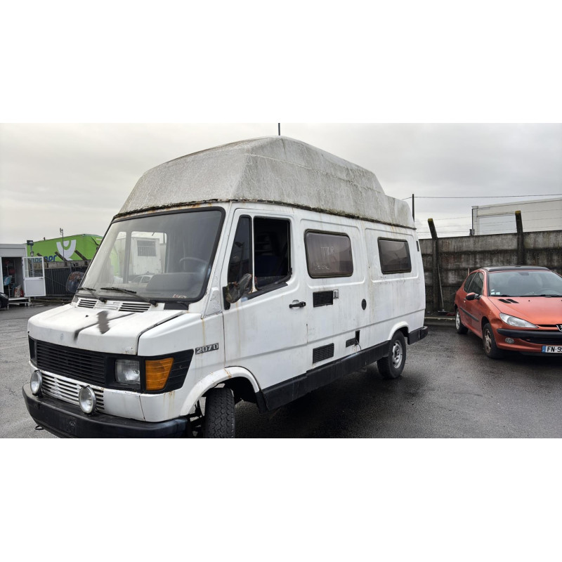 Calandre MERCEDES SERIE L 601 Photo n°6