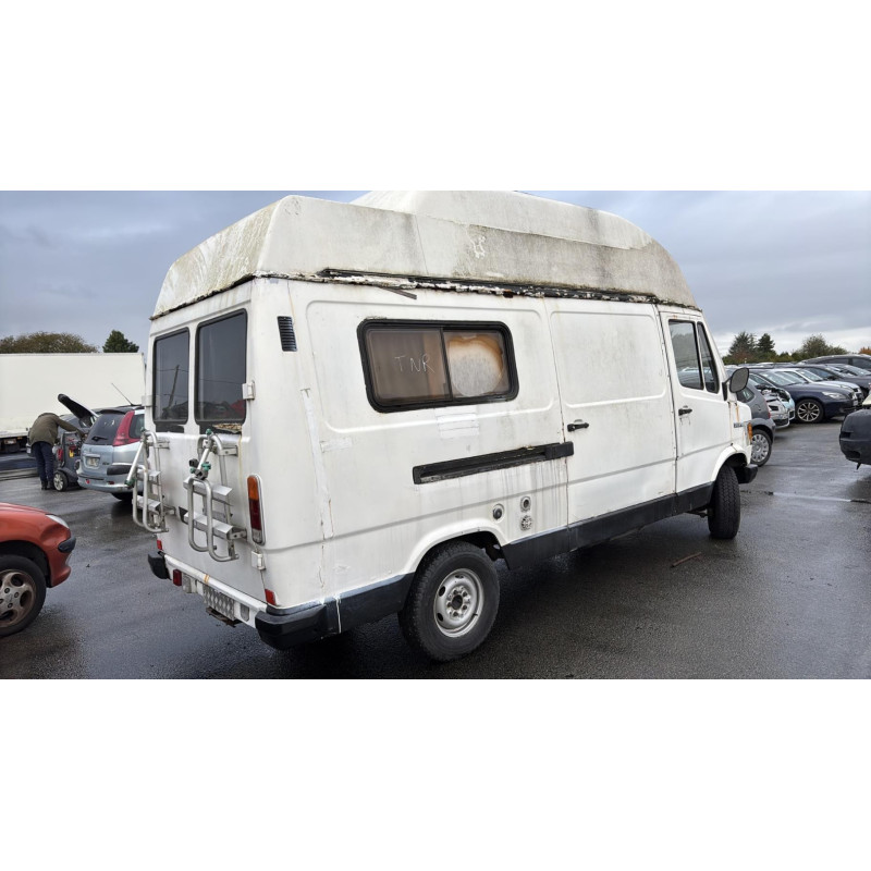 Calandre MERCEDES SERIE L 601 Photo n°14