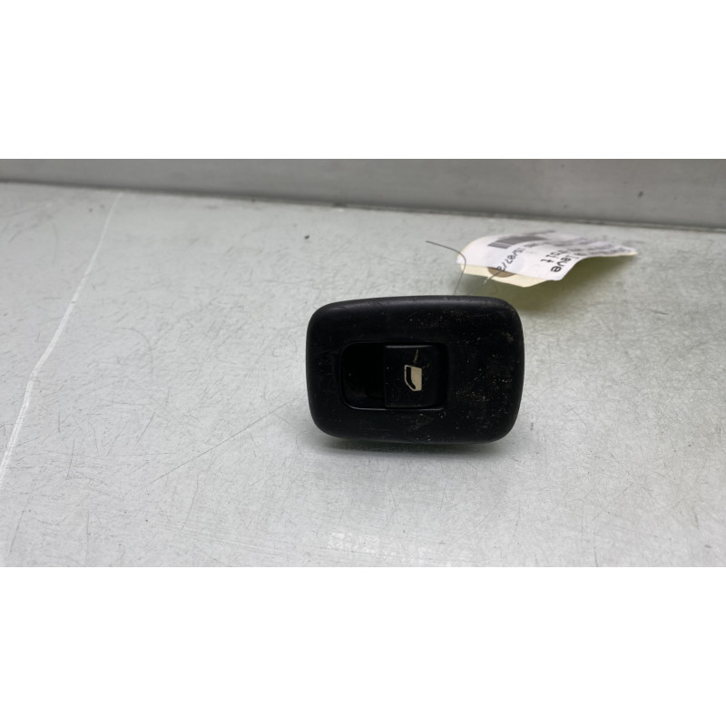 Interrupteur de leve vitre arriere droit CITROEN C5 2 Photo n°1