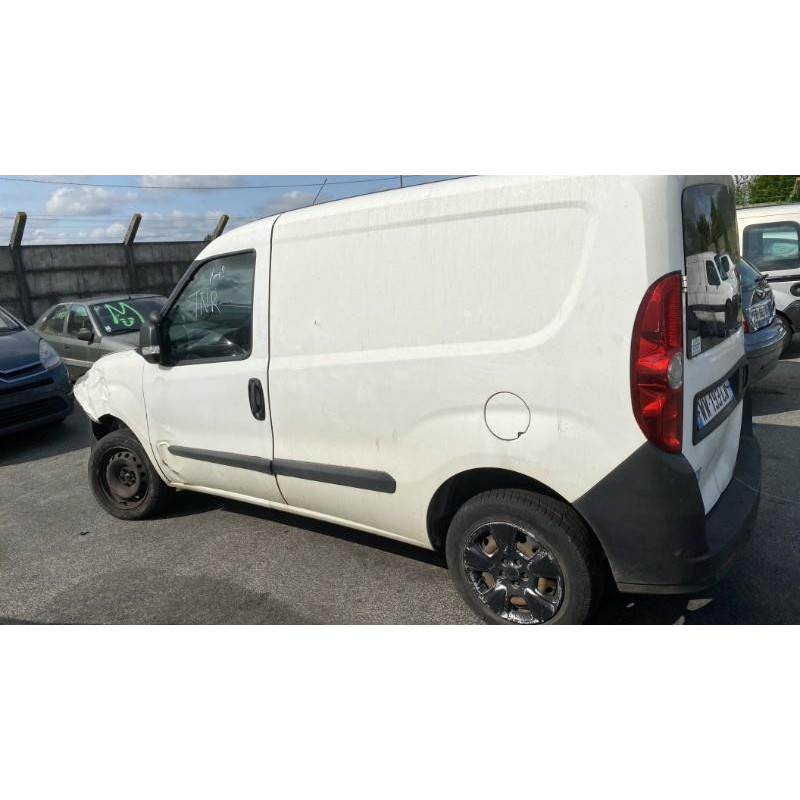 Feu arriere principal gauche (feux) FIAT DOBLO 2 Photo n°9