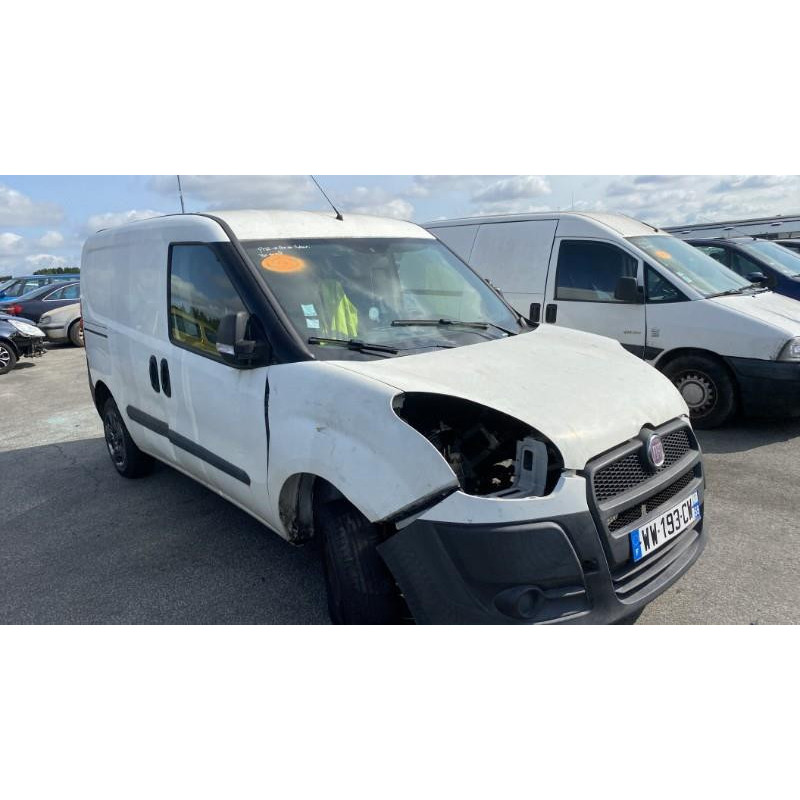 Interrupteur de leve vitre avant droit FIAT DOBLO 2 Photo n°16