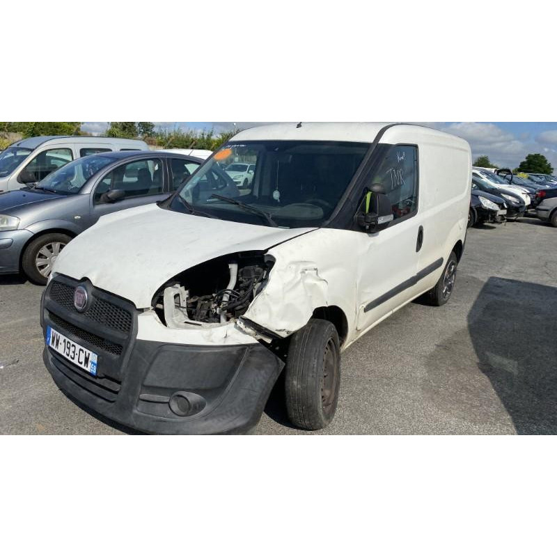 Interrupteur de leve vitre avant droit FIAT DOBLO 2 Photo n°17