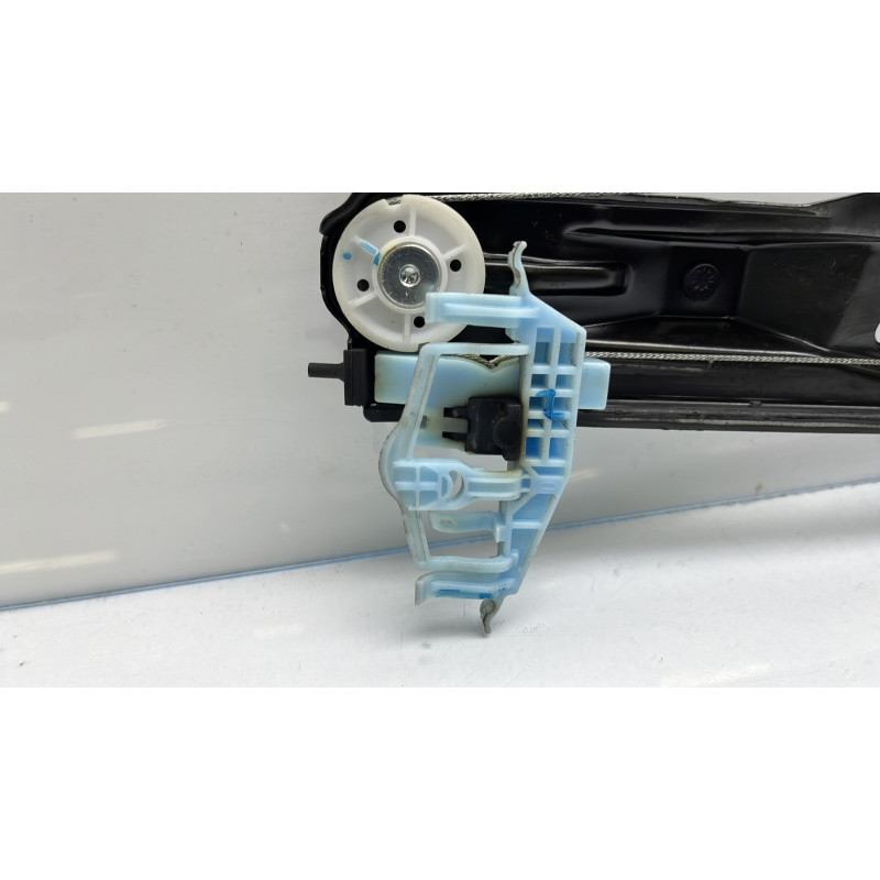 Leve vitre electrique avant droit FIAT DOBLO 2 Photo n°8