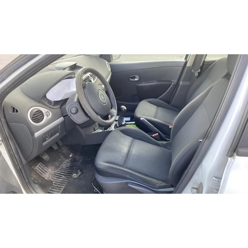 Boitier UCH RENAULT CLIO 3 Photo n°4
