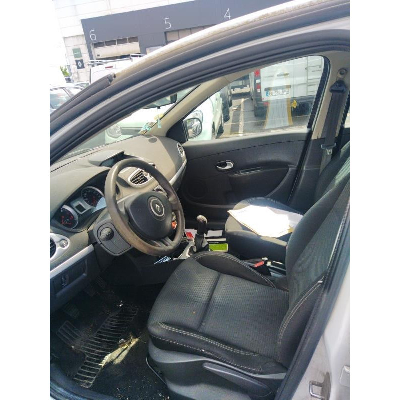 Boitier UCH RENAULT CLIO 3 Photo n°12