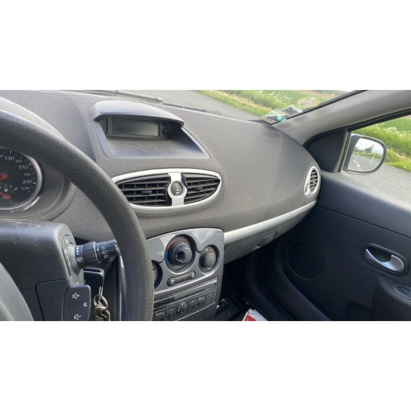 Boitier UCH RENAULT CLIO 3 Photo n°17