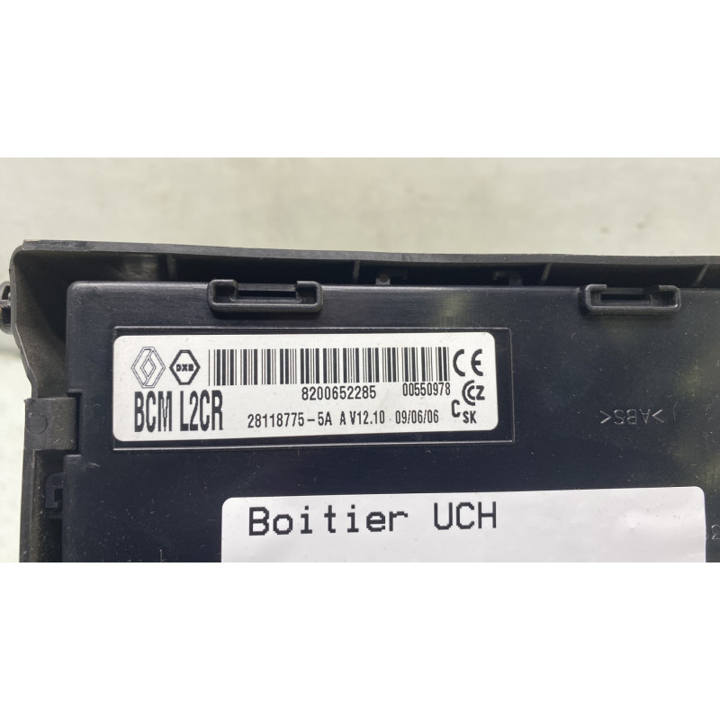 Boitier UCH RENAULT CLIO 3 Photo n°3