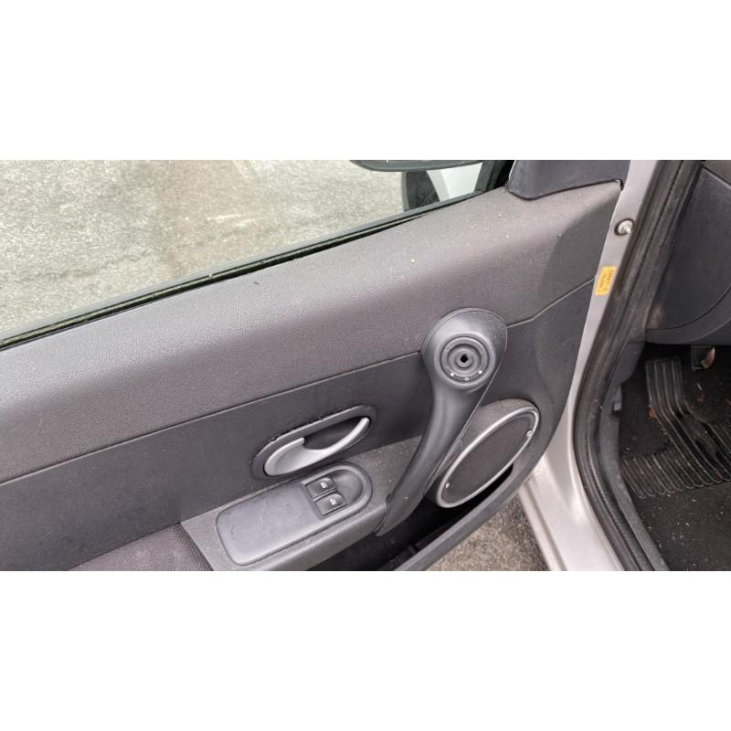 Calculateur moteur RENAULT CLIO 3 Photo n°19