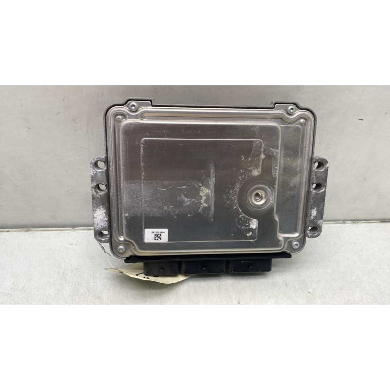 Calculateur moteur RENAULT MEGANE 3 Photo n°3