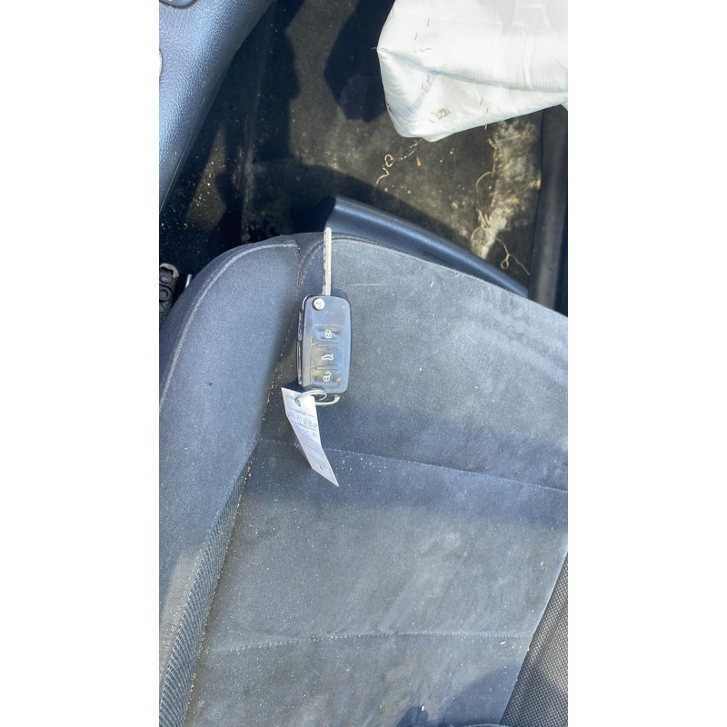 Feu arriere secondaire gauche (feux) VOLKSWAGEN TIGUAN 1 Photo n°4