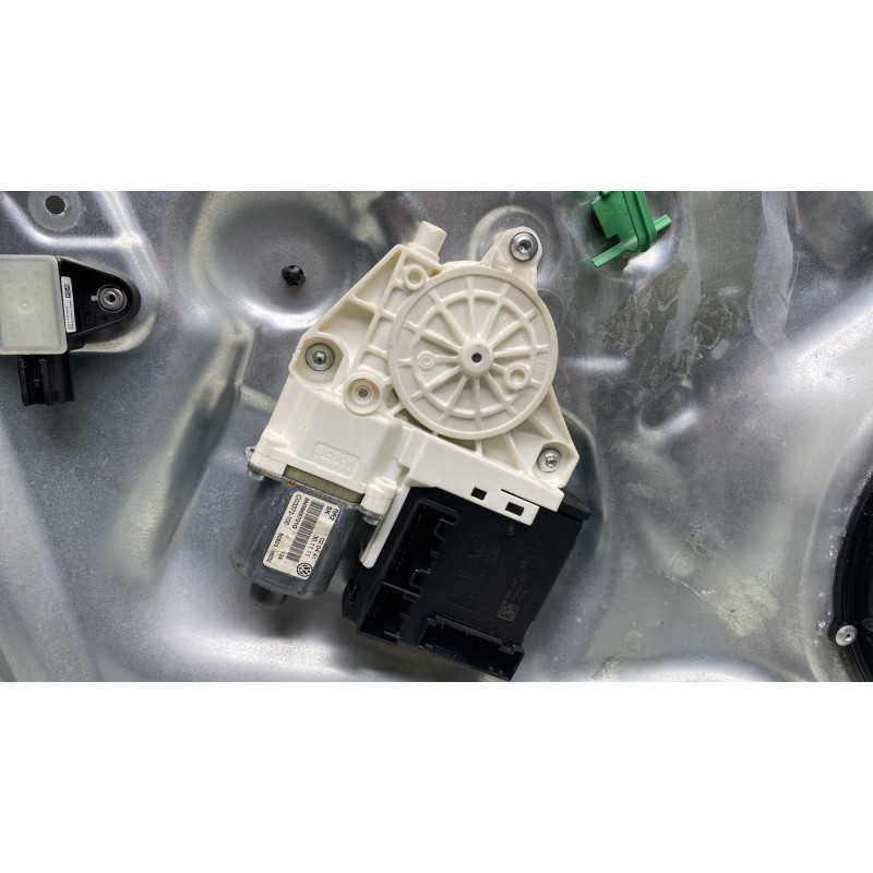 Leve vitre electrique avant gauche VOLKSWAGEN TIGUAN 1 Photo n°3