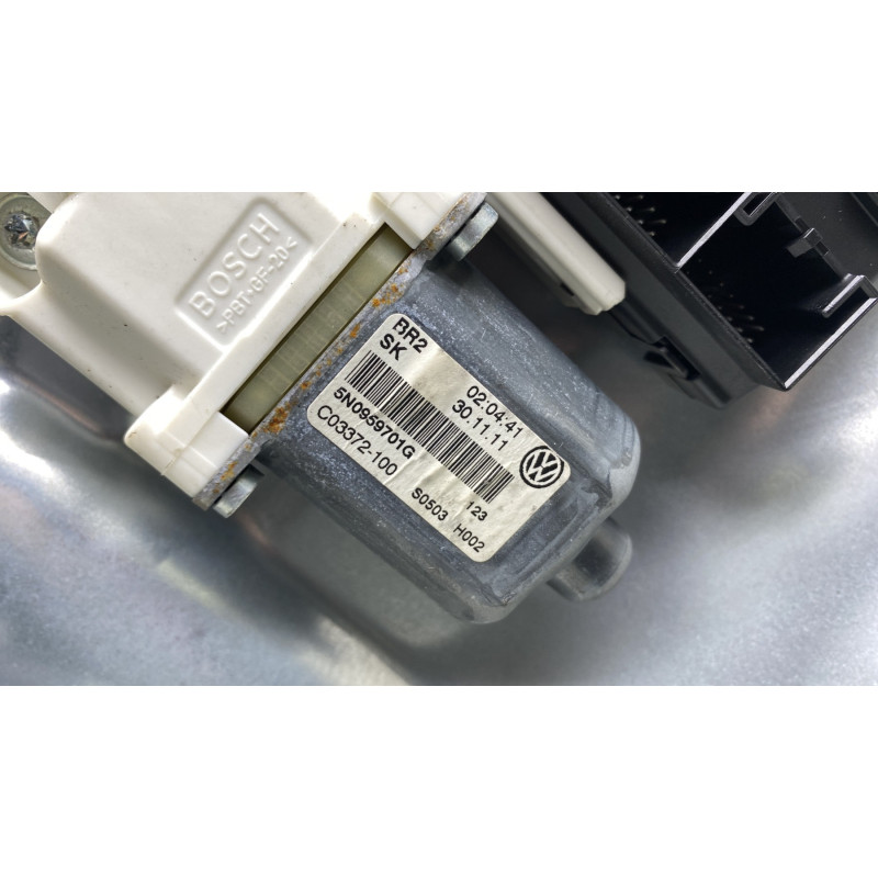 Leve vitre electrique avant gauche VOLKSWAGEN TIGUAN 1 Photo n°4