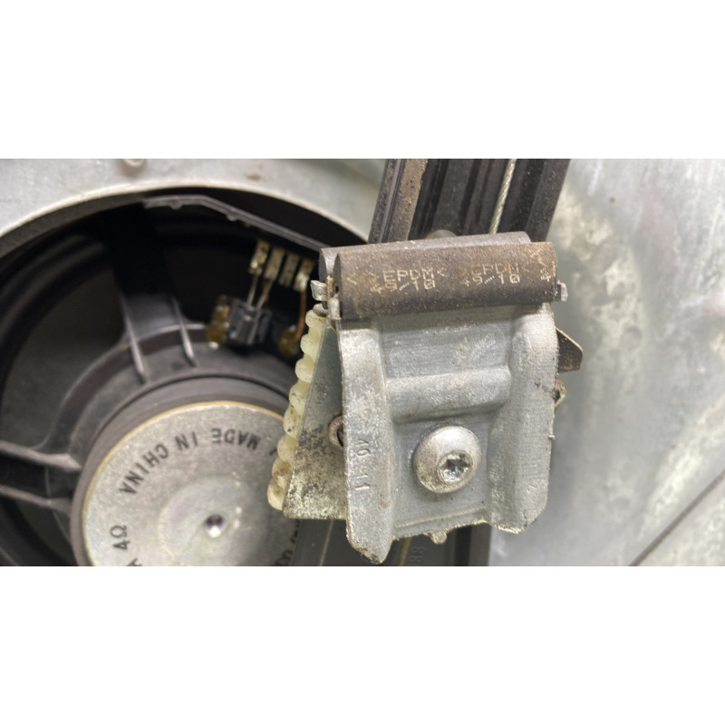 Leve vitre electrique avant gauche VOLKSWAGEN TIGUAN 1 Photo n°7