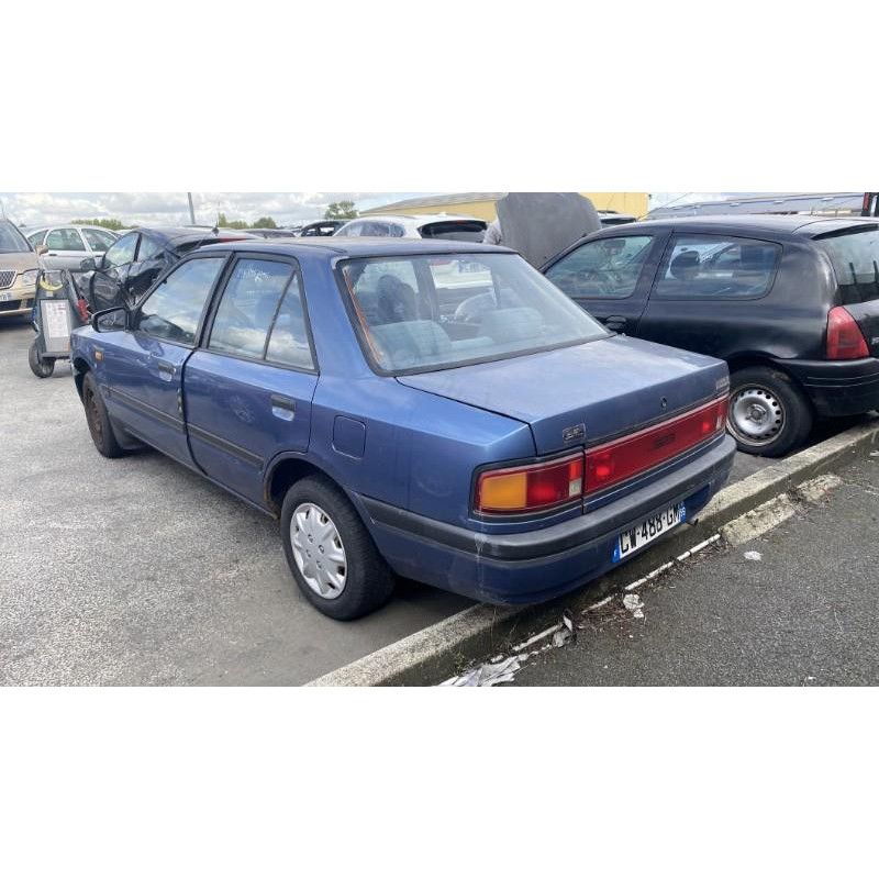 Optique avant secondaire droit (feux)(clignotant) MAZDA 323 4 Photo n°17