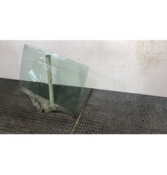Vitre arriere droit DACIA SANDERO 2