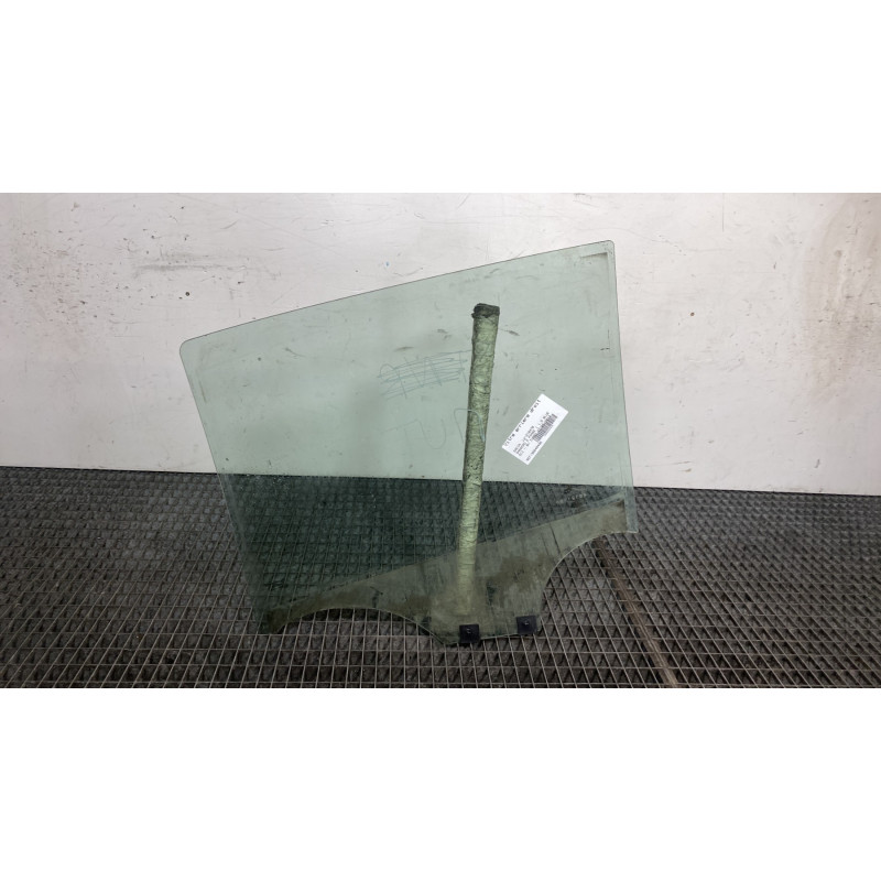 Vitre arriere droit DACIA SANDERO 2 Photo n°5