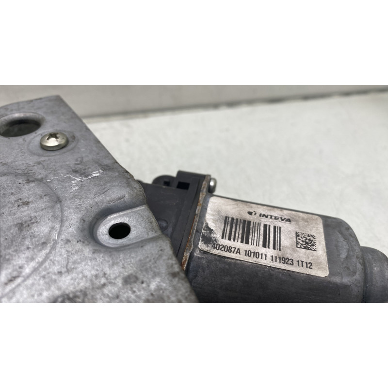 Leve vitre electrique avant gauche RENAULT KANGOO 2 Photo n°10