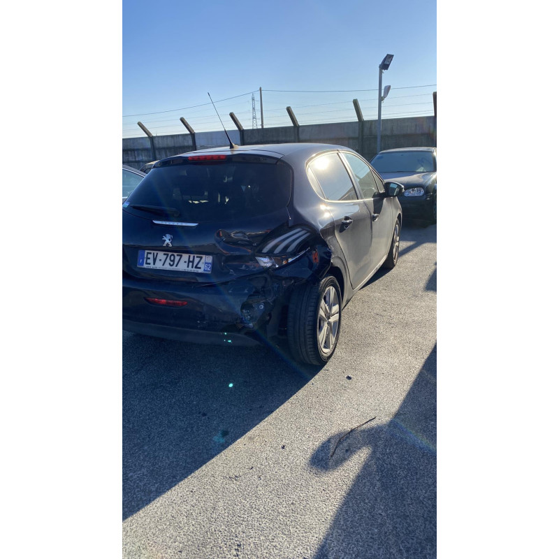 Boitier BSI PEUGEOT 208 1 Photo n°8