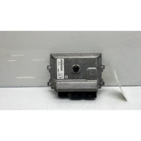 Calculateur moteur PEUGEOT 208 1 Photo n°1
