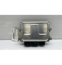 Calculateur moteur PEUGEOT 208 1