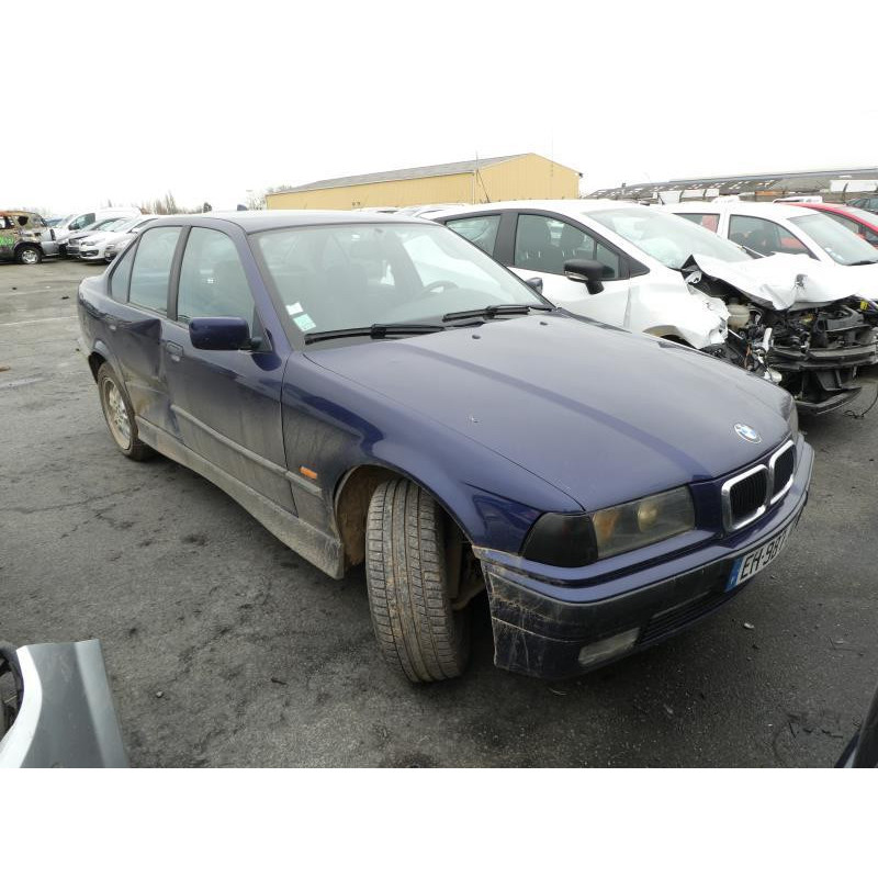Pare choc arriere BMW SERIE 3 E36 Photo n°13