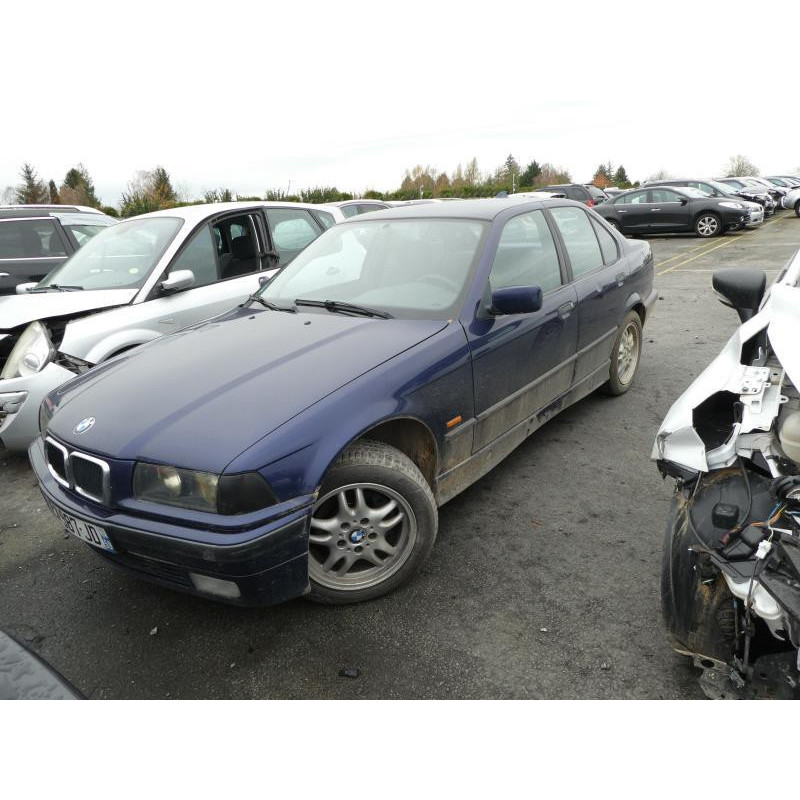 Pare choc arriere BMW SERIE 3 E36 Photo n°18
