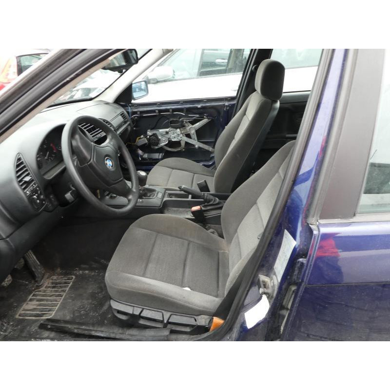 Pare choc arriere BMW SERIE 3 E36 Photo n°20