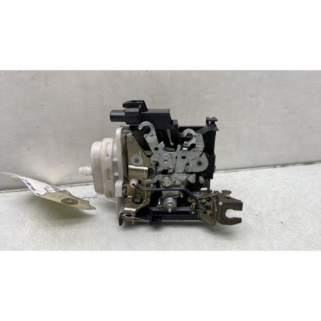 Serrure avant gauche AUDI A4 1