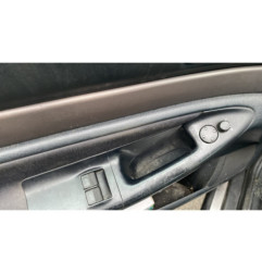 Serrure avant gauche AUDI A4 1