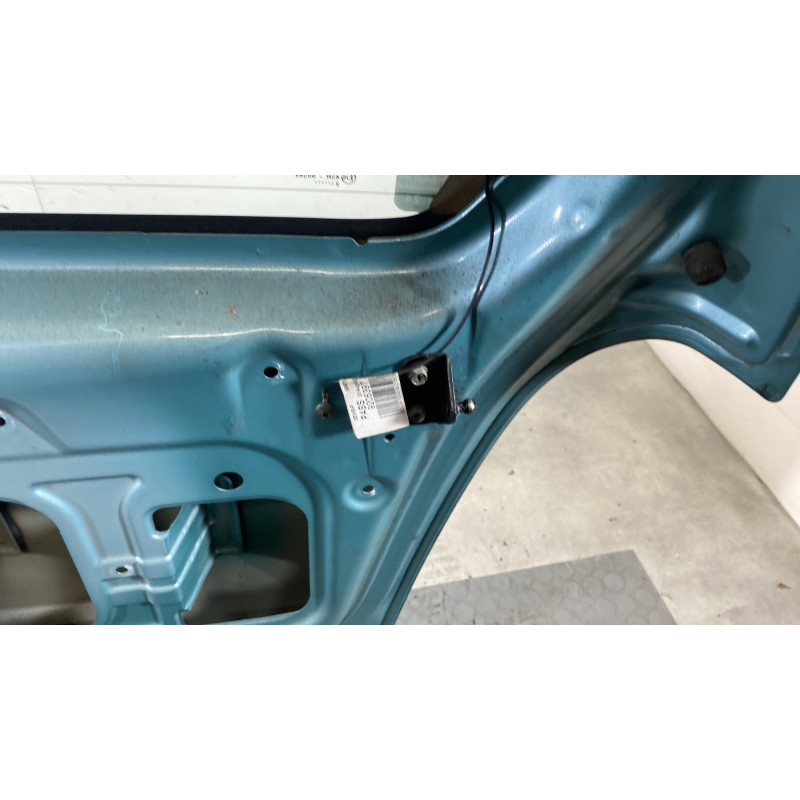 Malle/Hayon arriere OPEL AGILA A Photo n°12