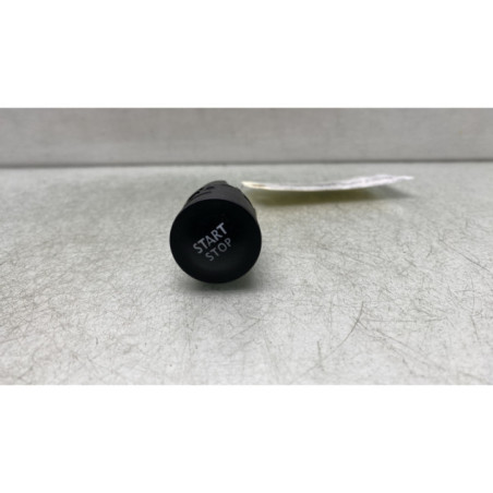 Bouton de demarrage RENAULT CLIO 4 Photo n°1