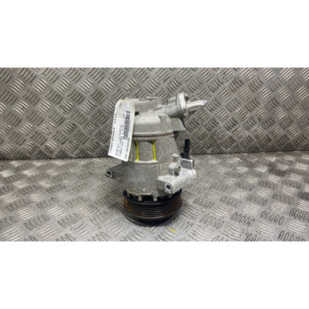 Compresseur clim RENAULT CLIO 4 Photo n°1