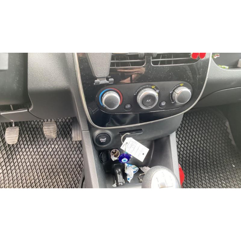 Compresseur clim RENAULT CLIO 4 Photo n°14