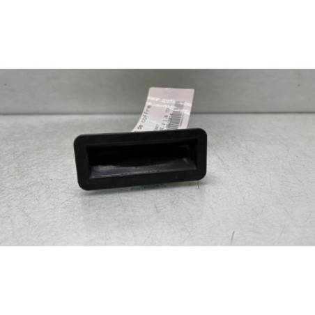 Bouton de coffre FORD FIESTA 6 Photo n°1
