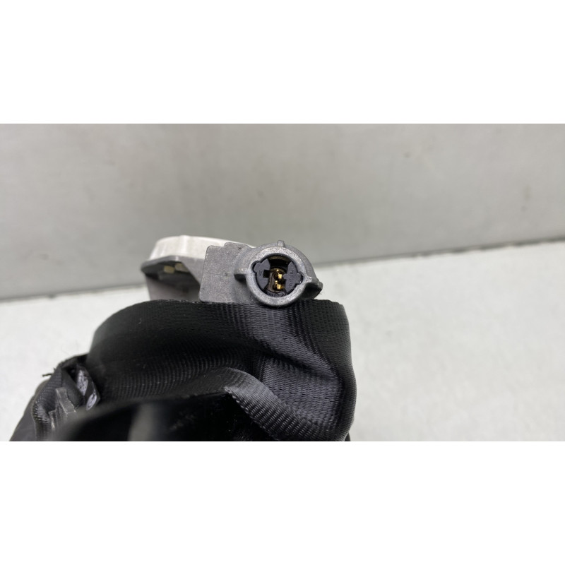Pretensionneur de ceinture avant droit FORD FIESTA 6 Photo n°4