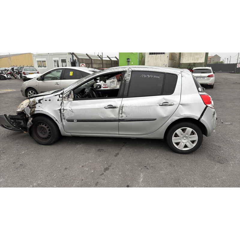 Boitier UCH RENAULT CLIO 3 Photo n°10