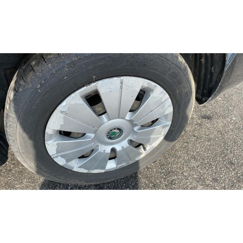 Feu arriere principal gauche (feux) SKODA FABIA 1 Photo n°15