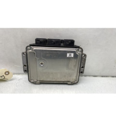 Calculateur moteur PEUGEOT 206