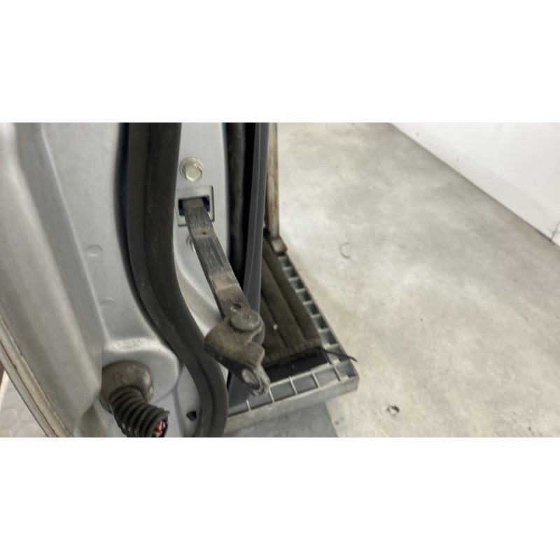 Porte avant droit DAIHATSU TREVIS Photo n°7
