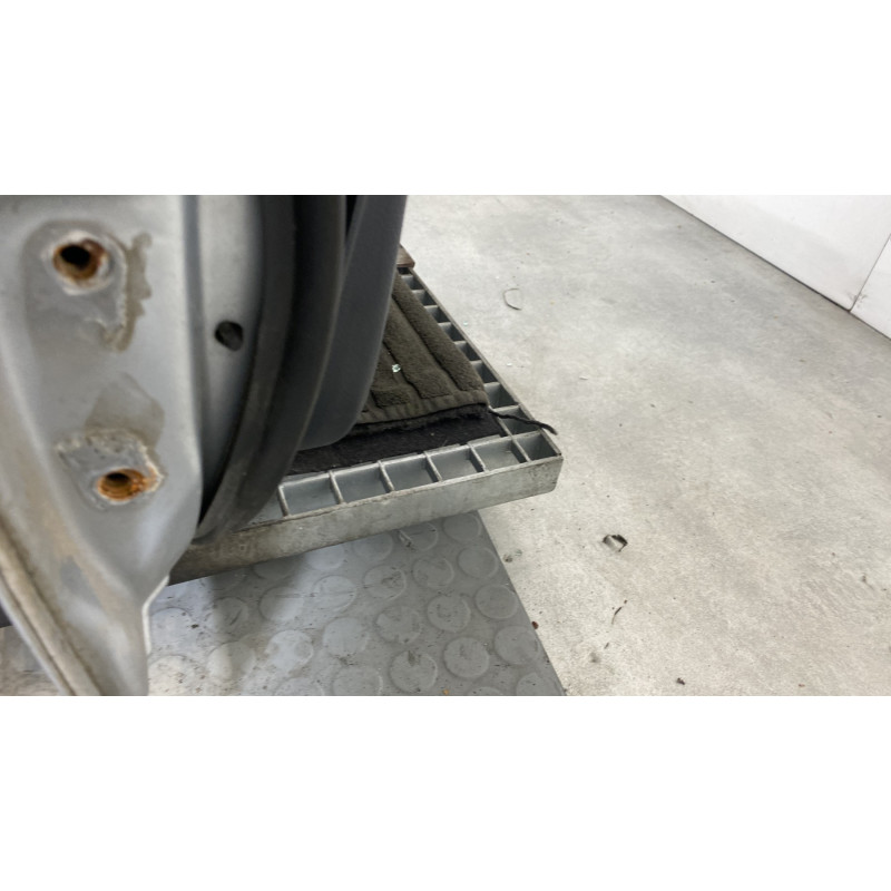 Porte avant droit DAIHATSU TREVIS Photo n°8
