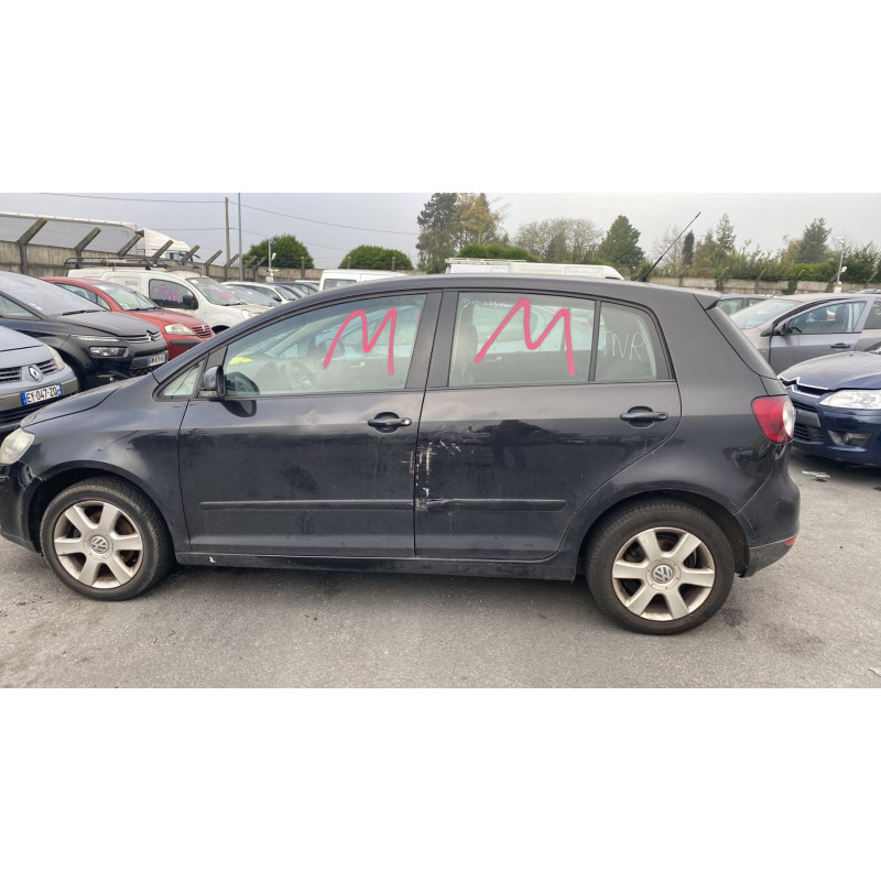 Feu arriere secondaire droit (feux) VOLKSWAGEN GOLF PLUS Photo n°9