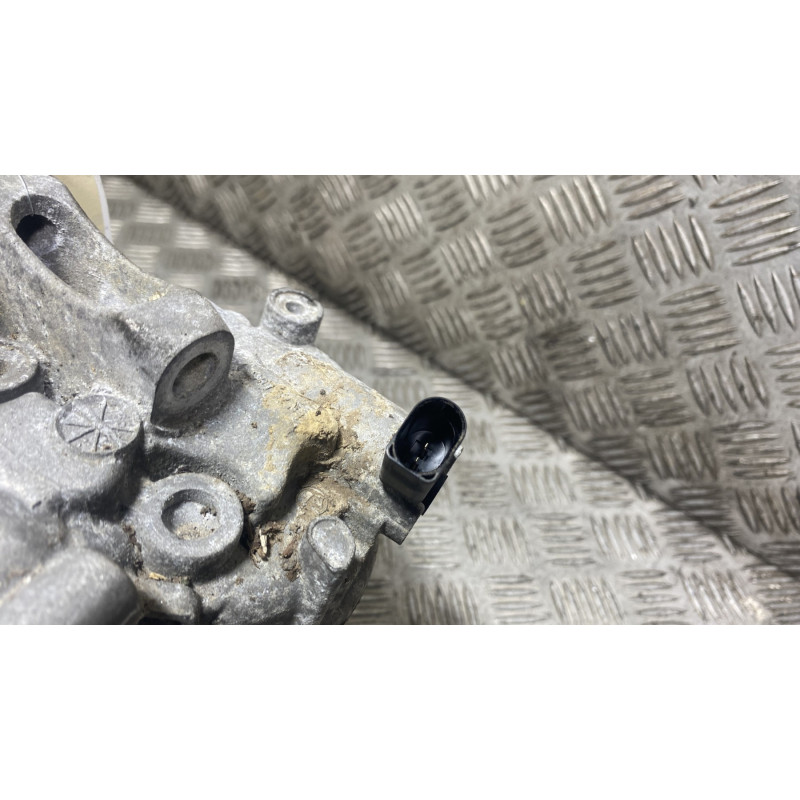 Compresseur clim SEAT LEON 3 Photo n°3